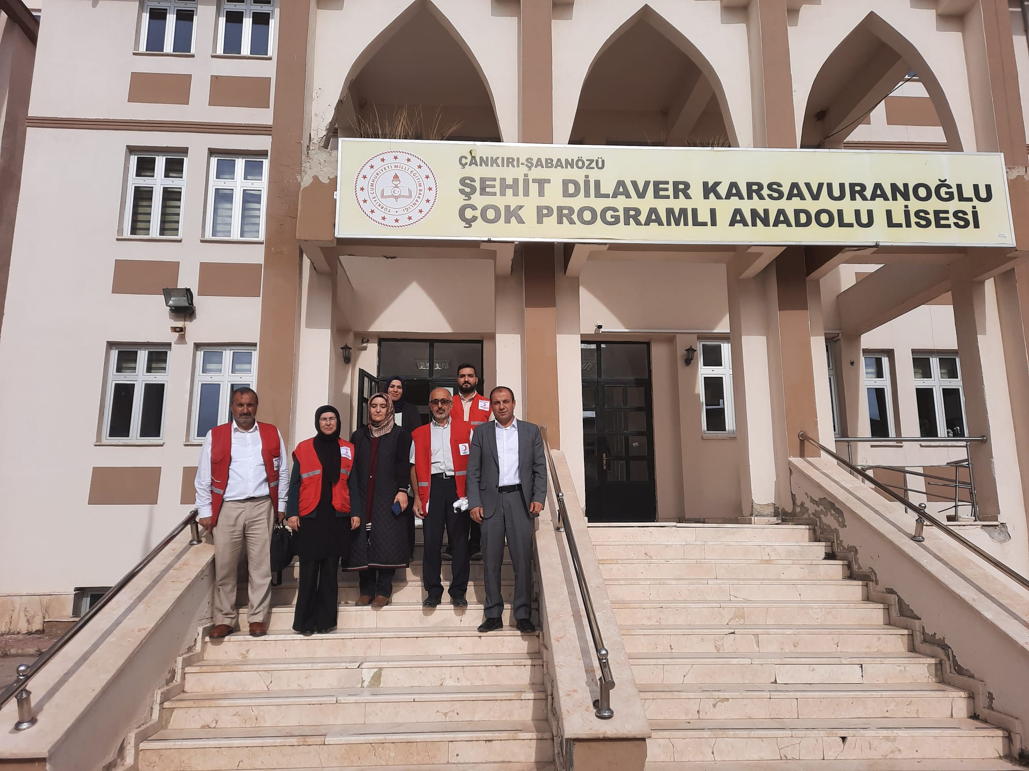Yapılmasına Vesile Olduğumuz Okulu 10 Yıl Sonra TÜRK KIZILAY ŞABANÖZÜ ŞUBESİ olarak KIZILAY VE FAALİYETLERİNİ anlattık.