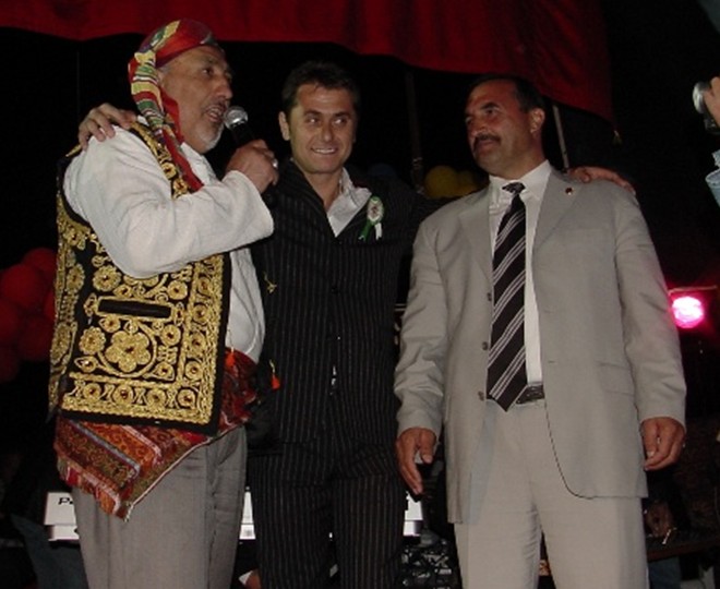 2005 (11.6) FESTİVAL-39 GÜREŞ AĞAMIZ FARUK CERRAHOĞLU-SANATÇI HASAN YILMAZ